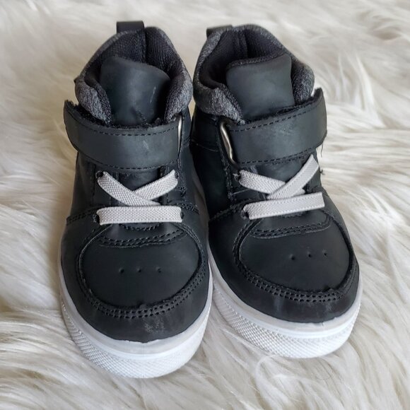 Oomphies Jax Boys' Black Lace Velcro Sneakers SZ 5 - Picture 3 of 11